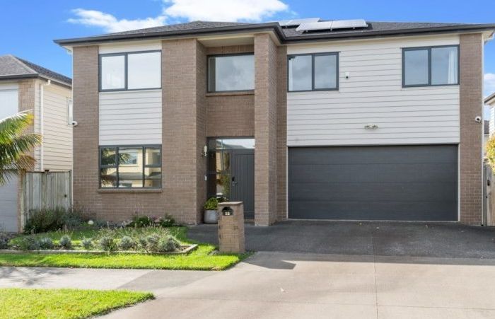 at 22 Charlestown Drive, Flat Bush, Auckland