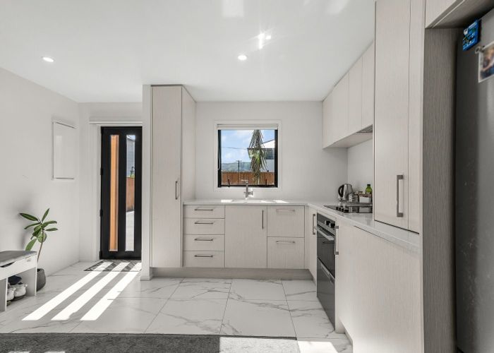  at 1/320 Oxford Terrace, Avalon, Lower Hutt, Wellington