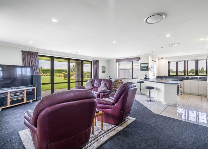  at 115 Mill Road South, Seaward Bush, Invercargill