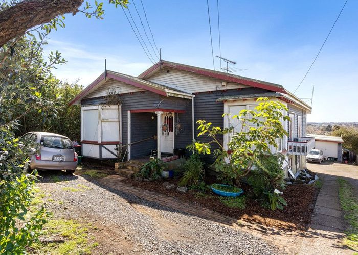  at 64 Ruawai Road, Mount Wellington, Auckland