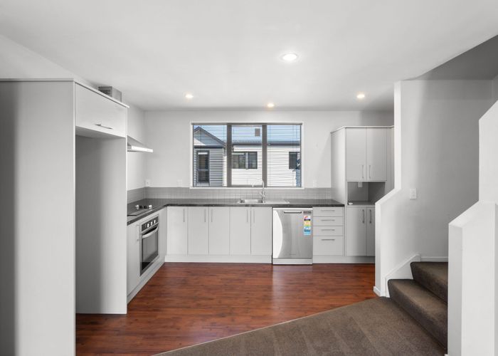  at 2/130 Packe Street, Edgeware, Christchurch City, Canterbury