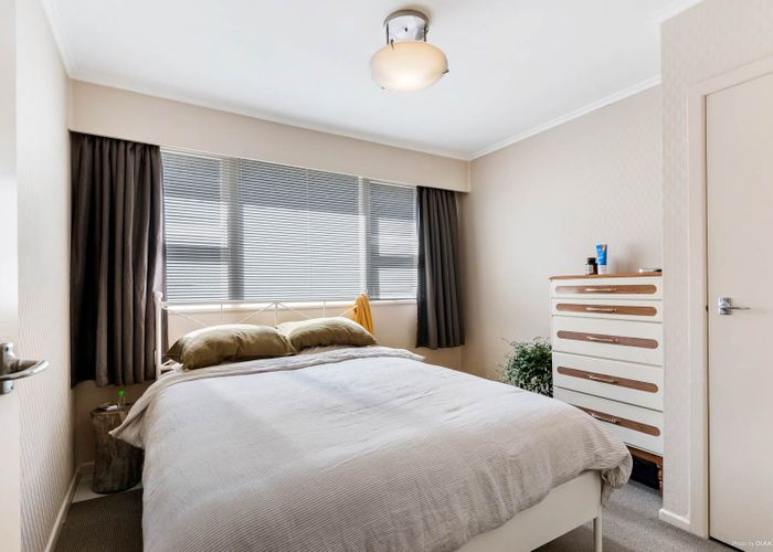  at 2/18 Hackett Street, Ponsonby, Auckland