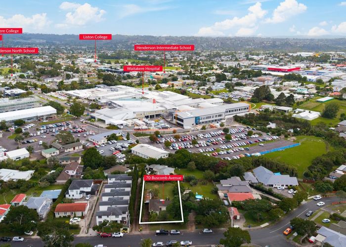  at 70 Buscomb Avenue, Henderson, Waitakere City, Auckland
