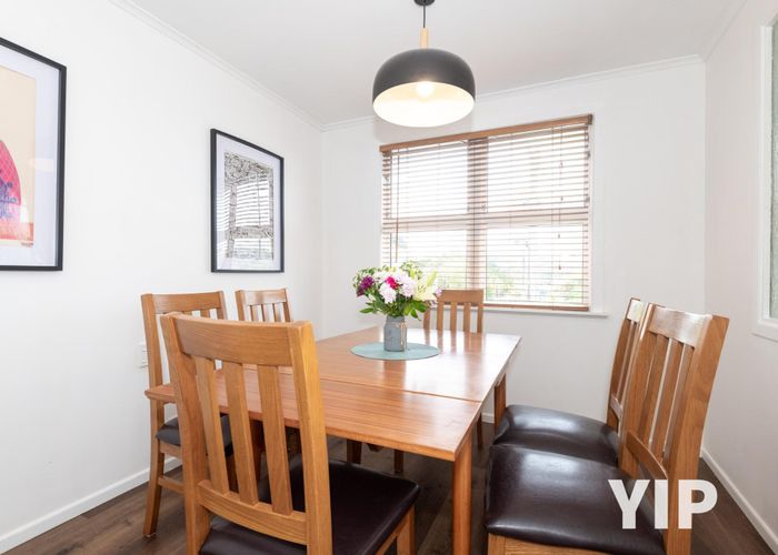  at 7 Catherine Crescent, Paparangi, Wellington, Wellington