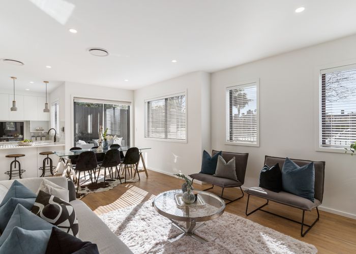  at 35 Vincent Street, Howick, Auckland