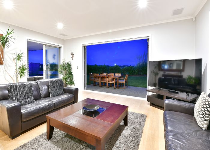  at 21 Manuel Road, Silverdale, Silverdale