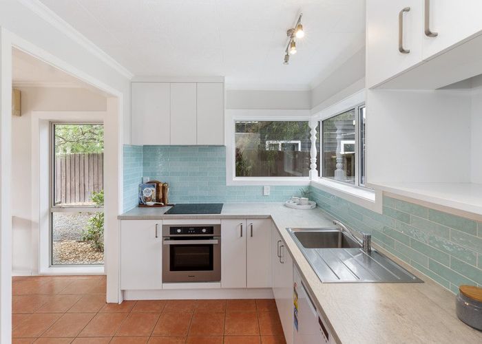  at 12 Heathglen Avenue, Parklands, Christchurch City, Canterbury