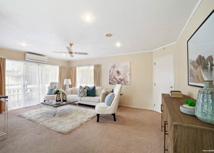  at 2/239 Edmonton Road, Te Atatu South, Waitakere City, Auckland