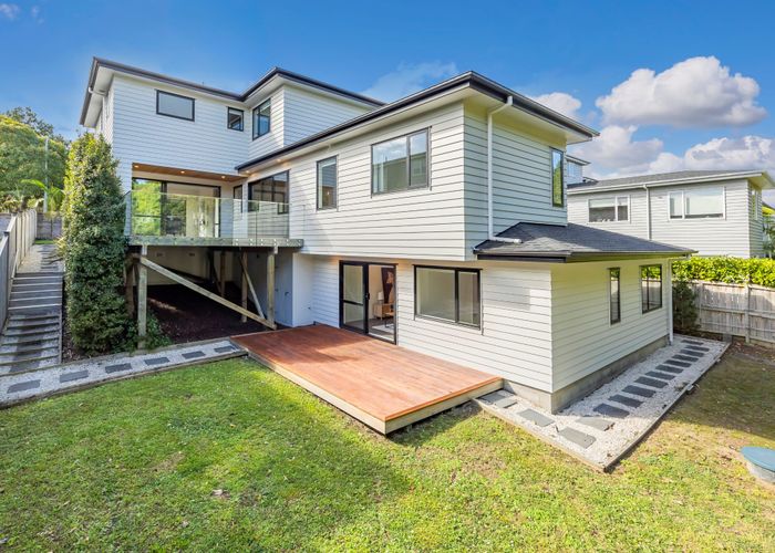  at 14 Newport Place, Forrest Hill, Auckland