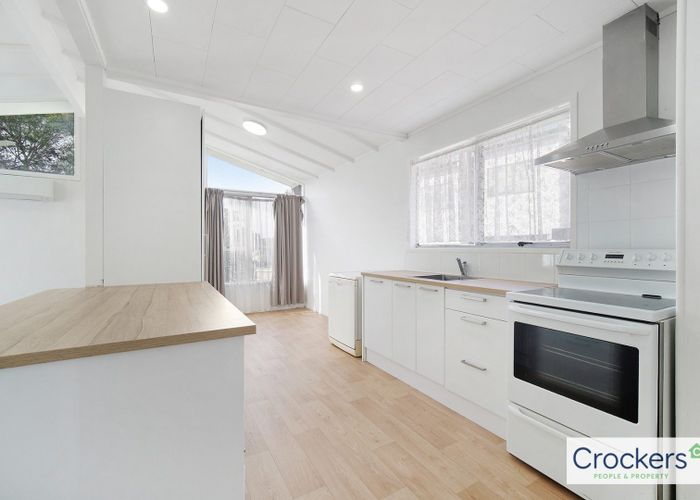  at 2 Tuna Place, Manurewa, Manukau City, Auckland