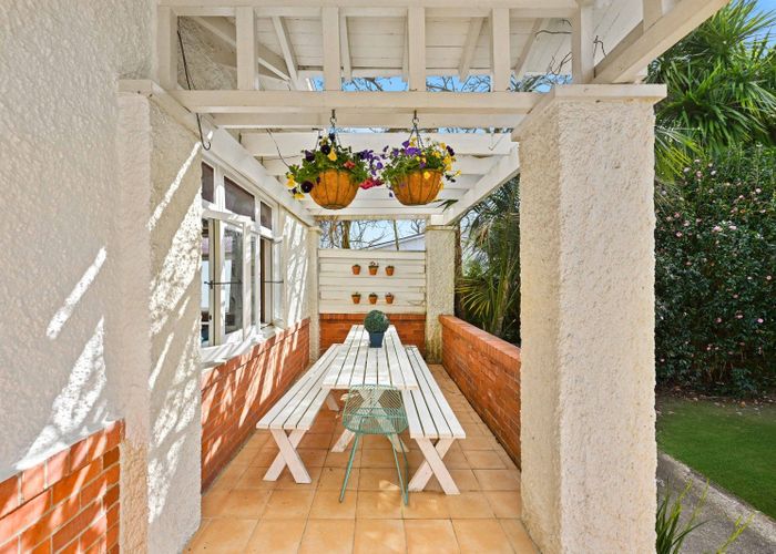  at 12 Gillies Avenue, Claudelands, Hamilton