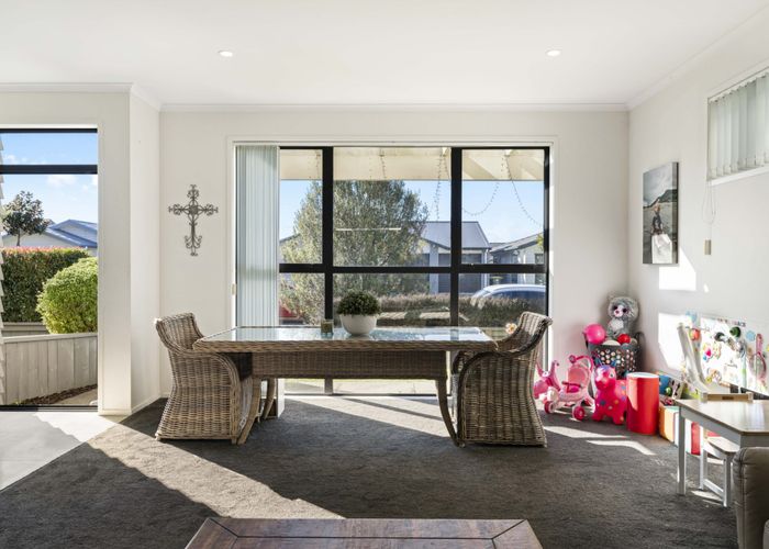  at 18 Rere Close, Takanini, Papakura, Auckland