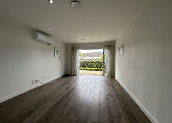  at 1/43 Abbotts Way, Remuera, Auckland