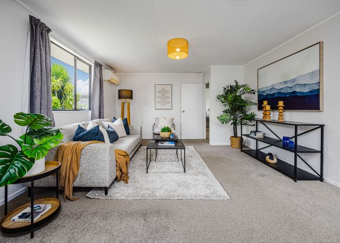  at 2/136 Buckland Road, Manukau, Manukau City, Auckland
