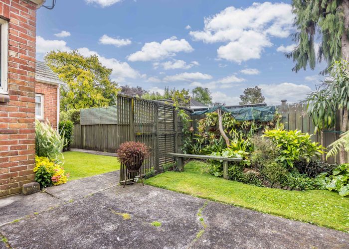  at 29 Aroha Avenue, Sandringham, Auckland