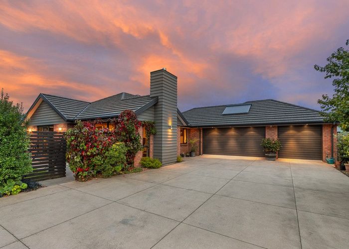  at 10 Mokihi Gardens, Hillmorton, Christchurch