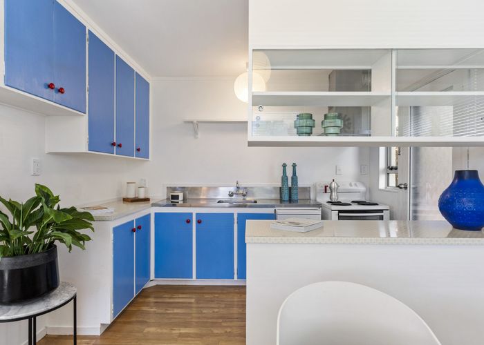  at 6/10 Fowlds Avenue, Sandringham, Auckland