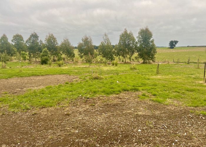  at 279 Argyle-Otahuti Road, WAIANIWA, INVERCARGILL