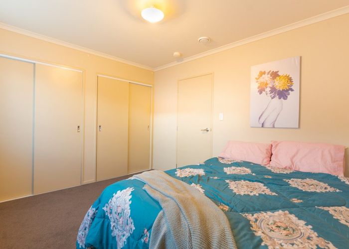  at 22 Whakawhiti Loop, Avondale, Auckland