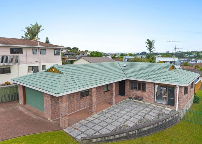  at 22 Petrel Place, Massey East, Waitakere City, Auckland