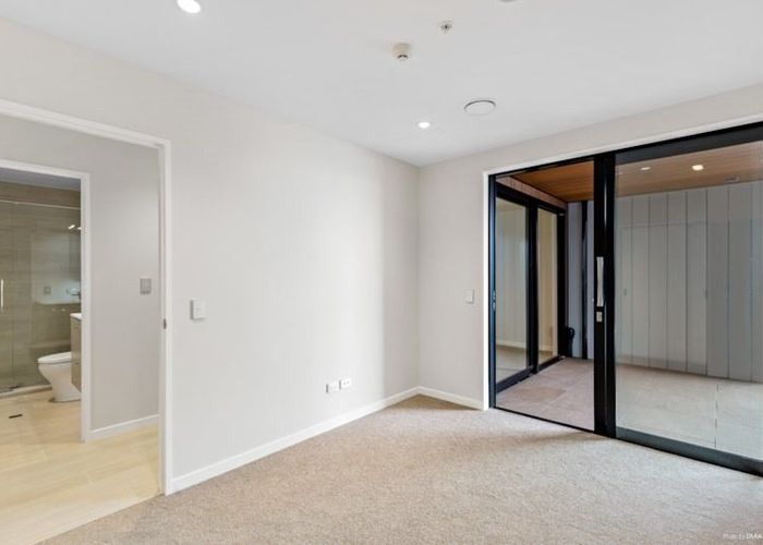  at 110/4 Bute Road, Browns Bay, Auckland