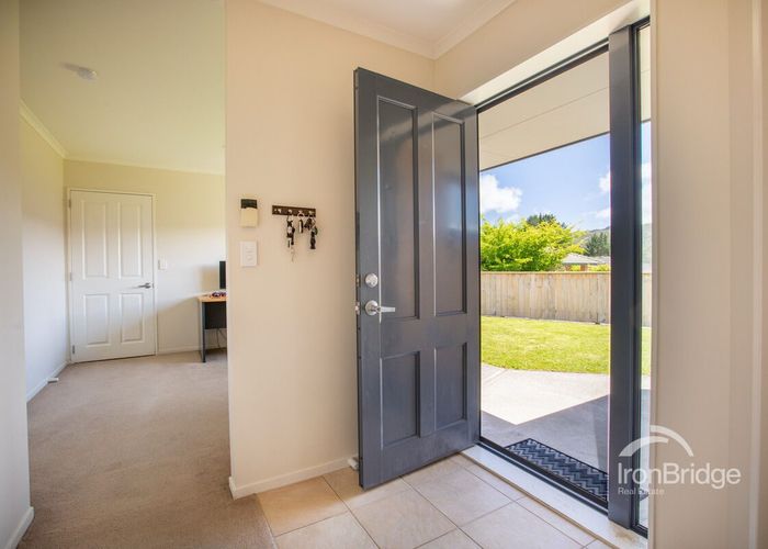  at 13 Beaufort Close, Kingsley Heights, Upper Hutt