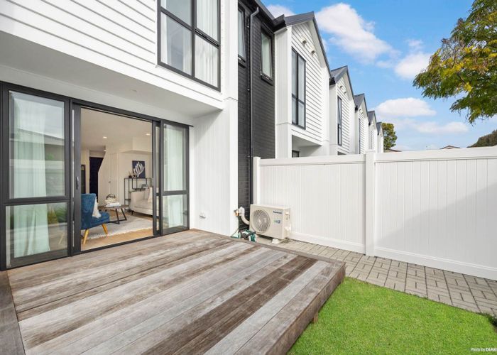  at 4/26 Moa Road, Point Chevalier, Auckland