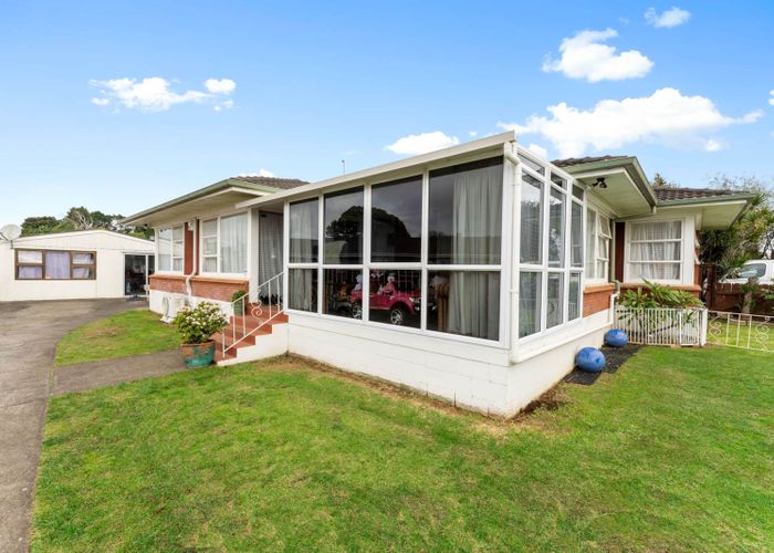  at 13 Meadowcourt Drive, Manukau, Auckland