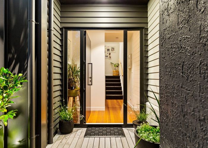  at 36 Kervil Avenue, Te Atatu Peninsula, Auckland