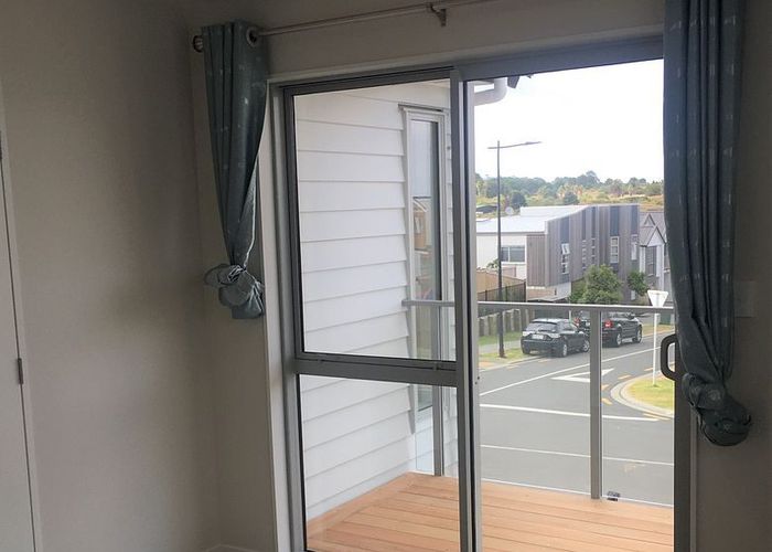  at 292 Jack Lachlan Drive, Beachlands, Manukau City, Auckland