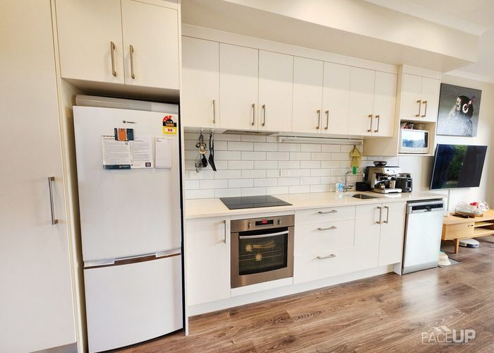  at 5 Harakeke Road, Hobsonville, Waitakere City, Auckland