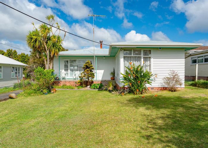  at 9 Kuaka Place, New Lynn, Waitakere City, Auckland