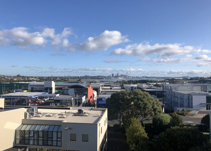  at 304/8 Lake Pupuke Drive, Takapuna, North Shore City, Auckland