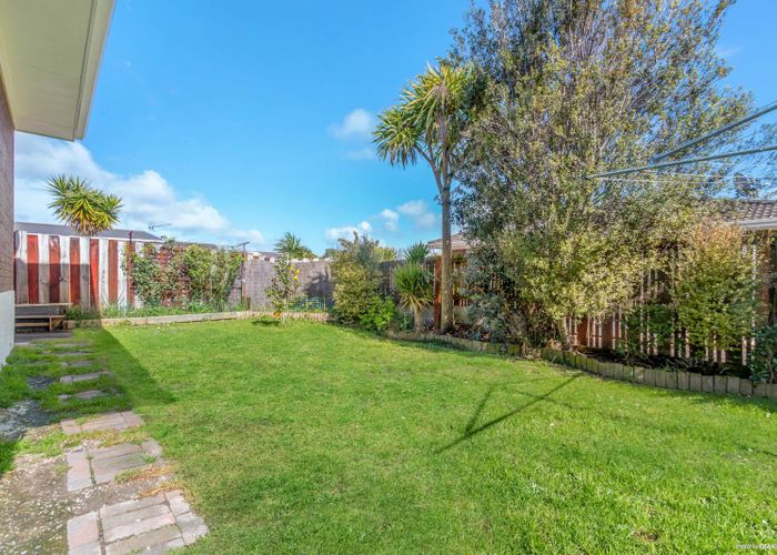  at 2/531 Weymouth Road, Weymouth, Auckland