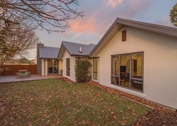  at 5 Excalibur Place, Burwood, Christchurch