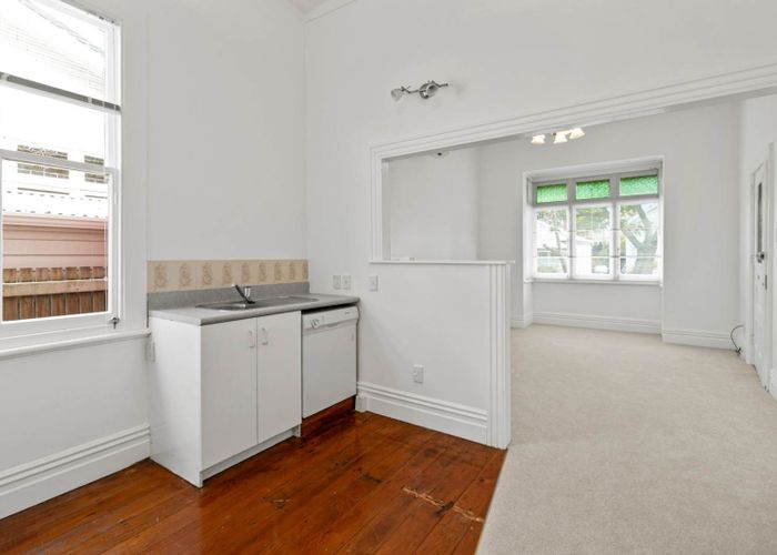  at 2/46 Kelmarna Avenue, Herne Bay, Auckland City, Auckland