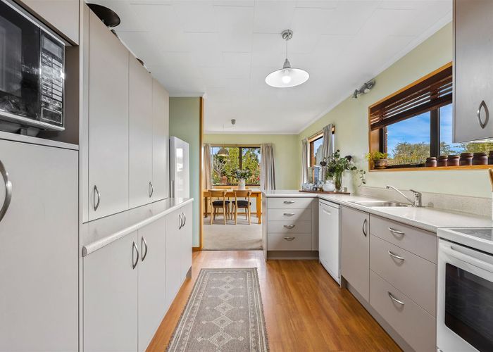  at 9 Sawtell Place, Northcote, Christchurch