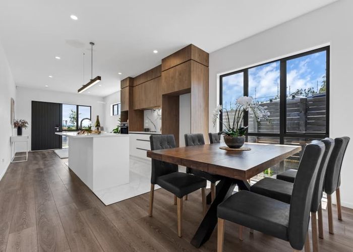  at 9 Greenbrier Street, Westgate, Waitakere City, Auckland