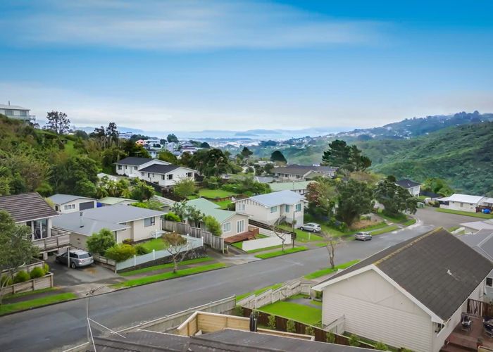  at 10 Christchurch Crescent, Kelson, Lower Hutt, Wellington