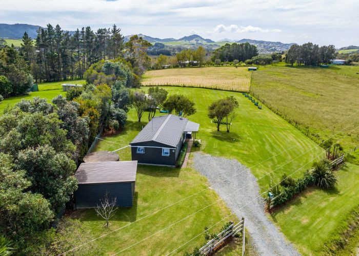  at 53 Atkin Road, Kaiwaka