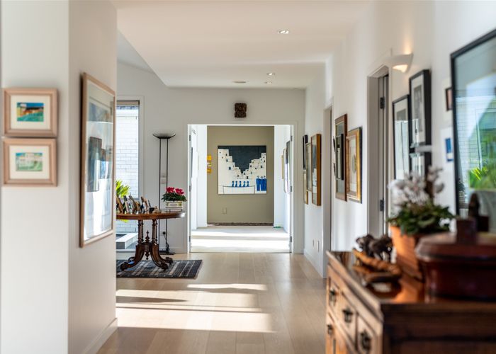  at 3 Featherstone Drive, Flagstaff, Hamilton