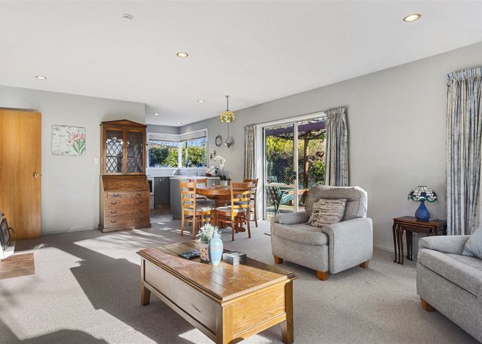  at 11 Stopforth Street, Woodend, Woodend