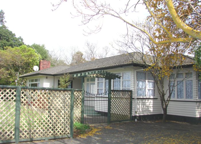  at 42 Summerhill Drive, Fitzherbert, Palmerston North