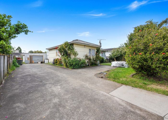  at 115 Puhinui Road, Papatoetoe, Manukau City, Auckland