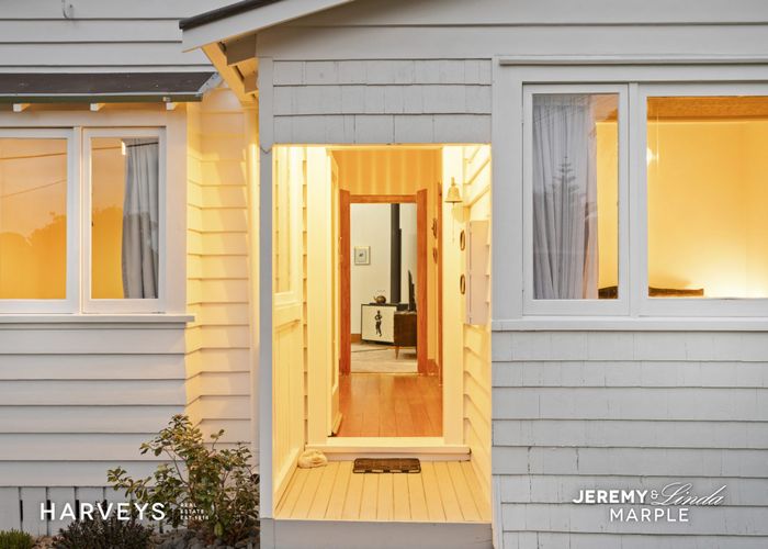  at 1/10 Woodglen Road, Glen Eden, Auckland