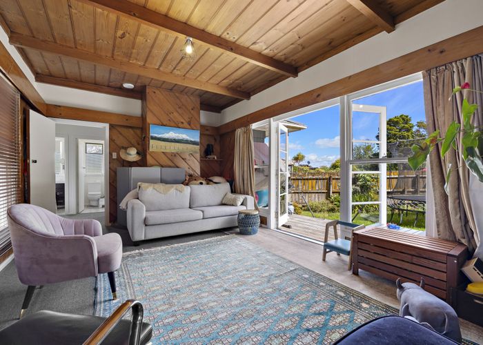  at 3 Banks Road, Mount Wellington, Auckland
