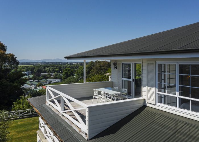  at 81 Churchill Drive, Taradale, Napier