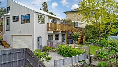  at 18B Rapallo Place, Farm Cove, Auckland