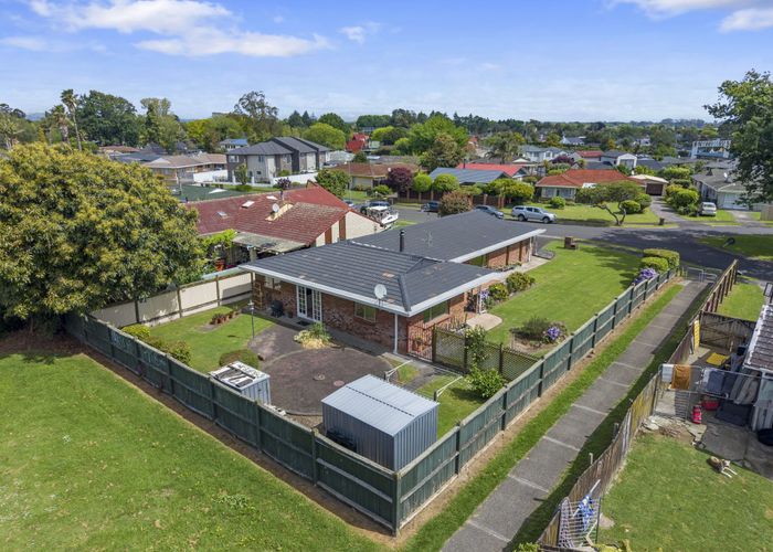  at 13 Glengowan Place, Conifer Grove, Papakura, Auckland