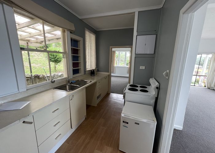  at 2 Carlton Crescent, Maraetai, Auckland